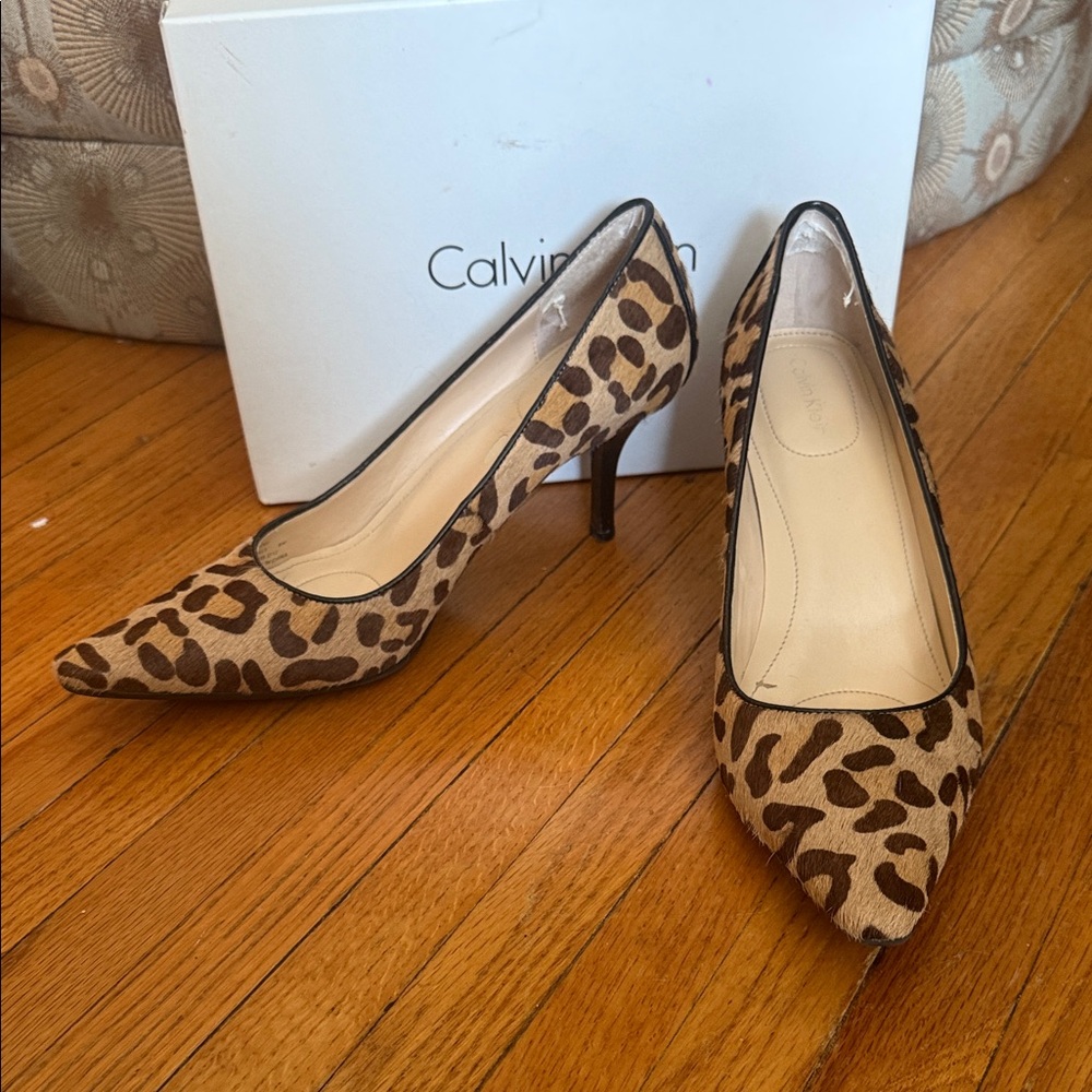 Calvin Klein Dolly Pony Hair Animal Print Women's Heels 8 - Picture 1 of 9